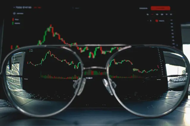 Investment Risk in the Era of Neural Networks