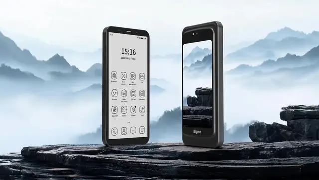The Symbiosis of E-Ink and LCD Displays
