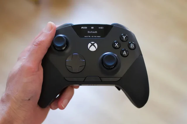 SteelSeries Aeon Pro Premium Controller