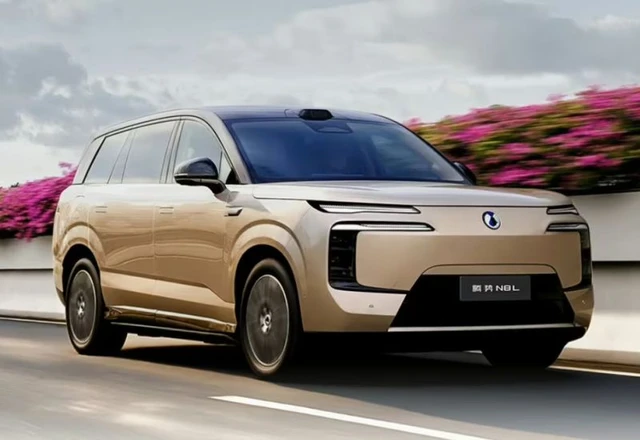 Нові горизонти автономності Denza N8L

