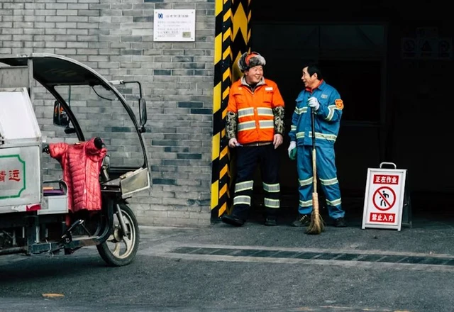 Managing the Impact of AI on China's Labor Market
