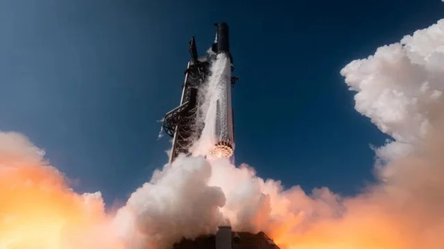 Starship’s First Flight with a Payload
