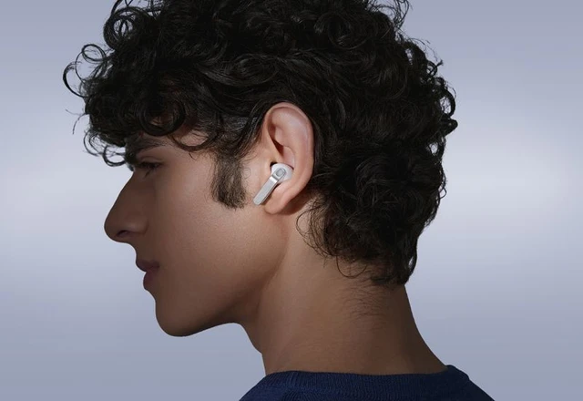The Convergence of Consumer Electronics and Healthcare
