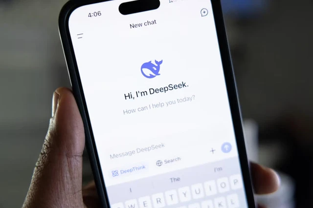 Технологічний суверенітет DeepSeek та експансія Huawei