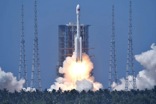 Unprecedented Endurance: China’s Orbital Engines Set New Longevity Records
