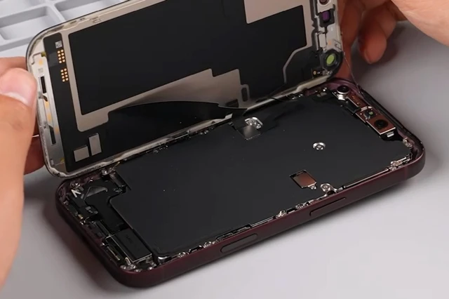 The Evolution of Sensors and Display in the iPhone 18 Pro
