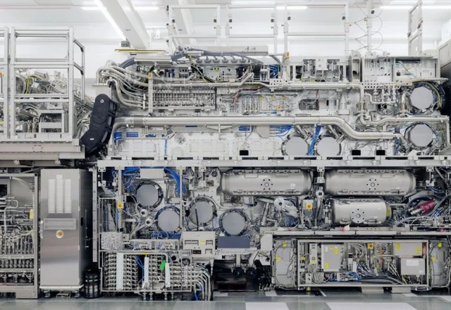 The Technological Leap in High-Resolution Lithography
