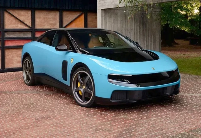Тріумфальний дебют електричного Ferrari Luce