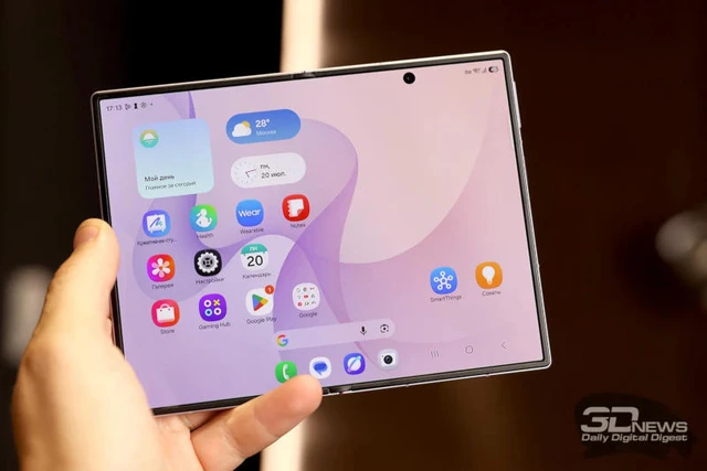 Samsung Reimagines the Form Factor of Foldable Smartphones