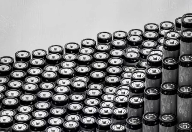 A New Benchmark for Lithium Cell Longevity