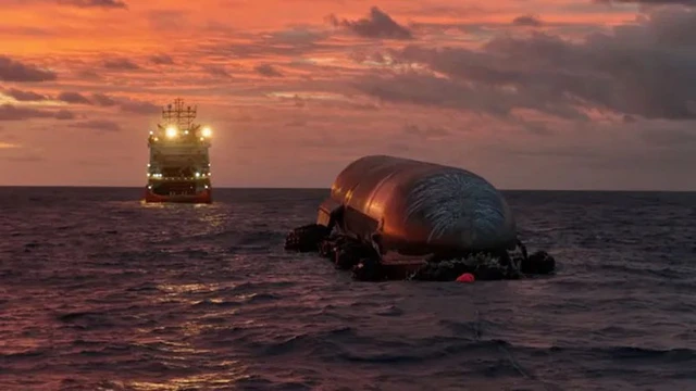 The Breaking Point of the First Surviving Starship
