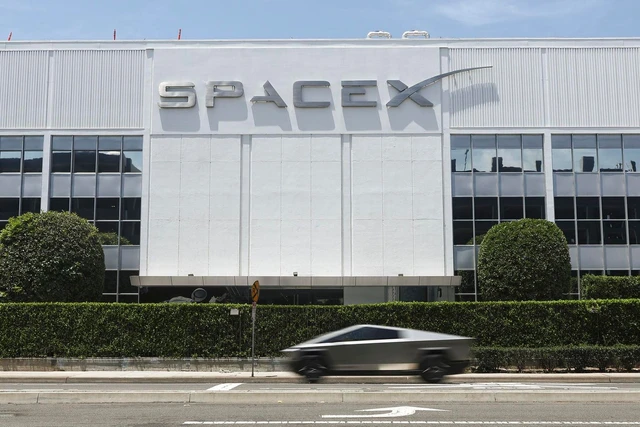 The Technological Alliance Between Cursor and SpaceX
