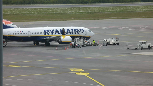 The Structural Integrity and Strength Limits of Aircraft Windows
