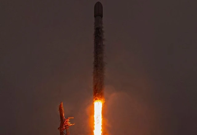 Capitalizing on Cosmic Ambition: The Valuation of SpaceX
