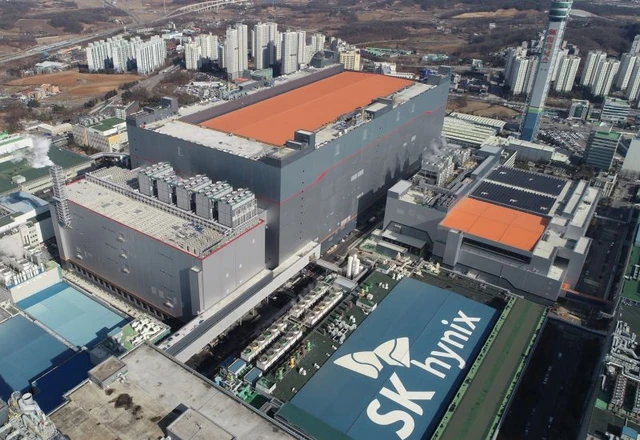 Workforce Consolidation at SK hynix
