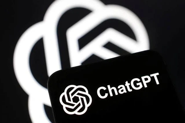 Simulating Enterprise Ecosystems within ChatGPT