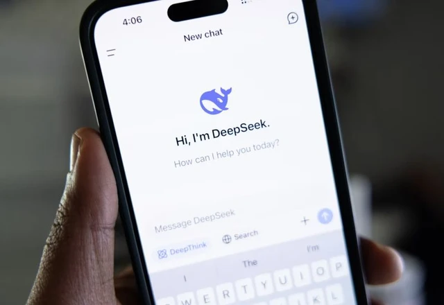 DeepSeek’s Strategic Pivot Toward Huawei’s Hardware Infrastructure