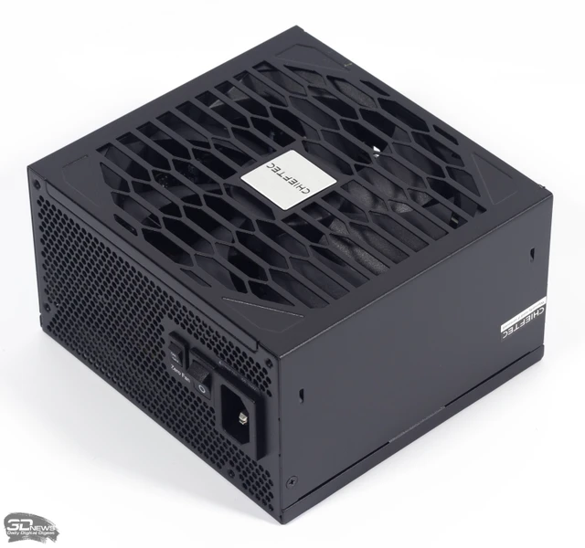 Chieftec Stealth and the Pragmatics of Platinum Power
