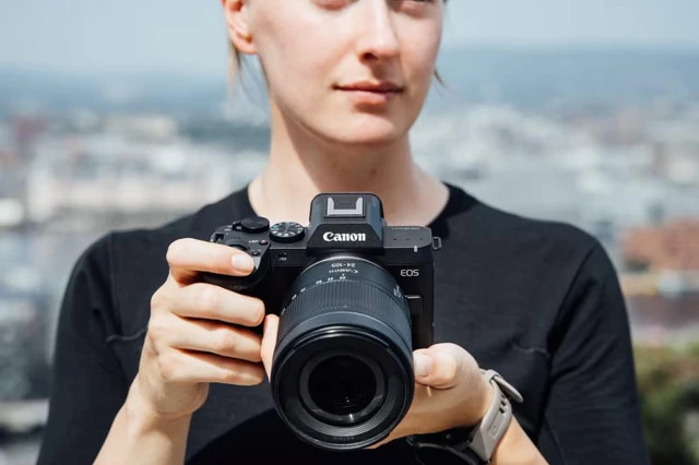Эволюция легкости в Canon EOS R8 Mark II