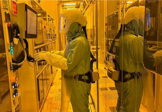 Scaling Next-Generation Chip Production