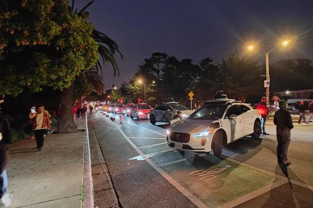 The Limits of Autonomous Driving in the Modern Metropolis